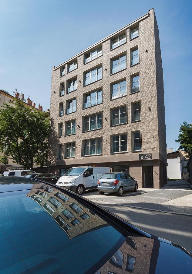 Aaron Aparthotel Krasków Exterior foto